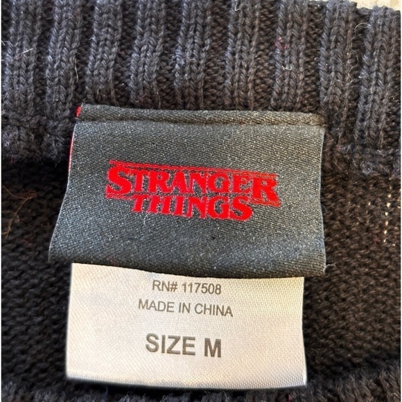 Stranger Things Ugly Christmas Sweater Netflix Limited Edition Mens Sz M Medium - Picture 12 of 13